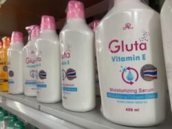 2677edd5840924f170fc9a35d75c5549.jpg AR ARON THAILAND GLUTA Vitamin E COLLAGEN gggm Moisturizing Serum Body Lotion 400ml