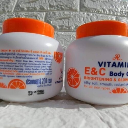 31fae34a189248ffd0b91d10a349a444.jpg Aron New (aecc) AR Vitamin E & C Brighten & Glow Body WHITENING CREAM 200g Made in THAILAND