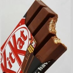 5b71dbc69024731a972e02d8e27db9da.jpg Nestle ne5 KitKat 4 Finger Chocolate 5pcs (1x38.5g)