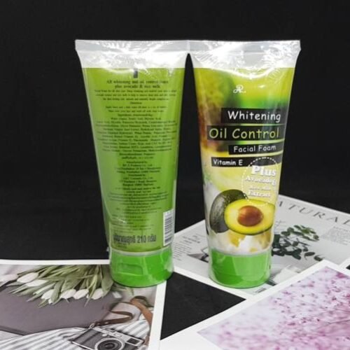 5eb7d01a549df3eb4956fb184f5838fc-1.jpg THAILAND Vitamin-E Oil Aron Plus (aoca) Avocado Control WHITENING Facial Foam 190g