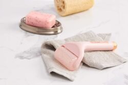 Finishing Touch Flawless Facial Massage Ice Roller for Face and Body (Irol)