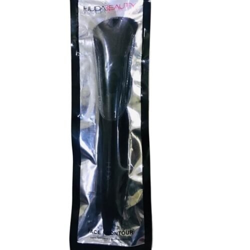 c6b8c0dfa3ce65743cff1c76d621d7d7.jpg HUDA BEAUTY Face Contour Makeup Brush hbb