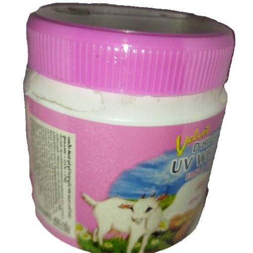 e2973f046b020af4a8518efea1506b41.jpg Natural HERBAL Extracted GOAT MILK WITH HONEY AND TAMARIND Gmvd VELEVET D'Hiver Jours UV Face and Body Lotion Made In THAILAND with 400g