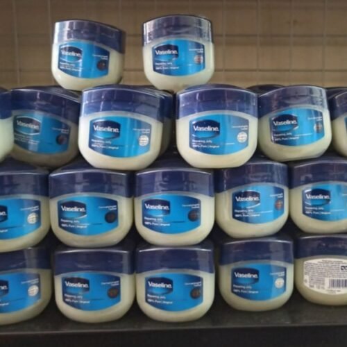 e3eedb64840cba239279ec4adbb9b10f.jpg Original VASELINE Petroleum Jelly vpg Blue Seal 100ml healing and protection against dry skin