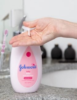 JOHNSON's BABY Lotion 500ml  Pink Gentle and Mild for Delicate pjo Skin and Everyday Use – 24h Moisturisation